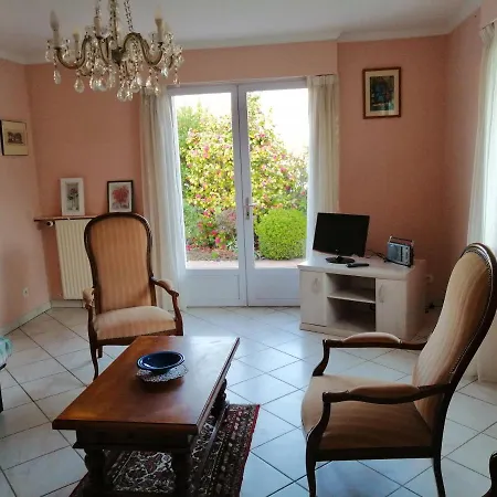 Feriehus Maison Dans Quartier Tranquille 3 Km De La Mer